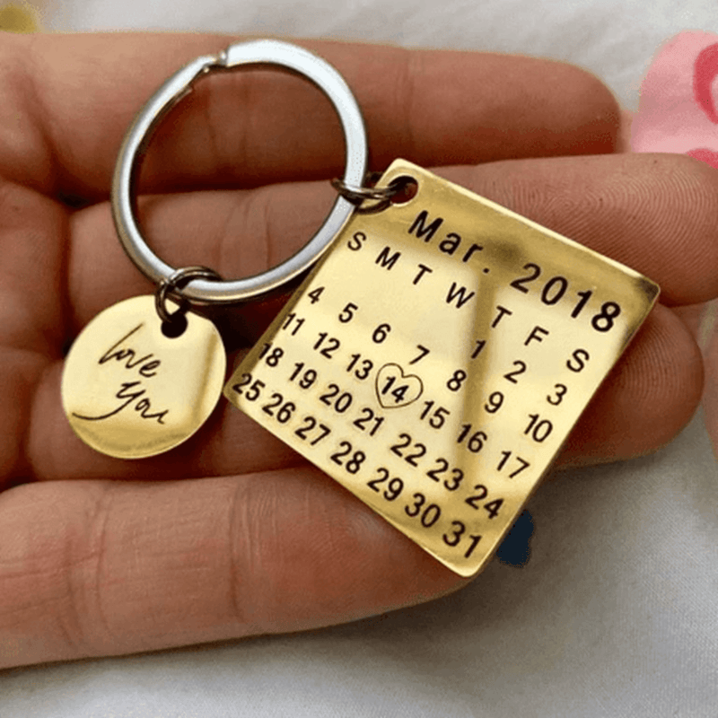 Chaveiro Calendário Personalizado Memories Love - Brinde Grátis